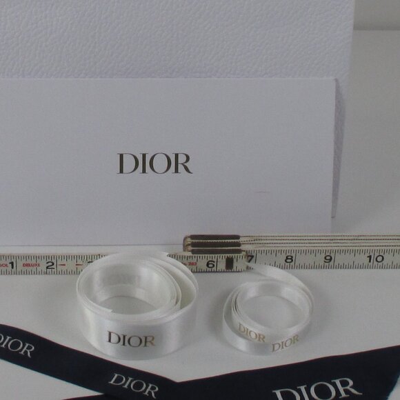 BUNDLE OF DIOR BAG + RIBBON + HANGER - Picture 16 of 16